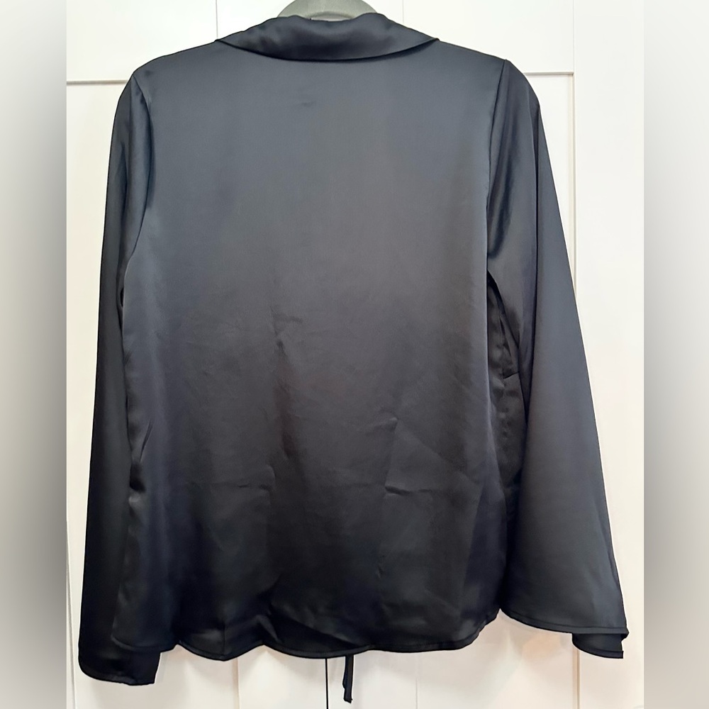 Black Tie-Front Satin Polyester Blouse With Bell Sleeves Sz SM NEW! - Picture 2 of 5
